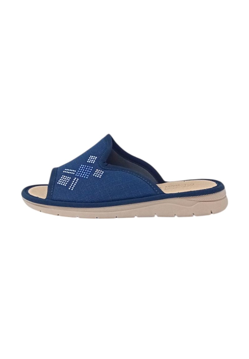 Infradito in tessuto blu con punta aperta, caratterizzati da un design testurizzato e discreti dettagli in strass sulla parte superiore, con suola beige chiaro.