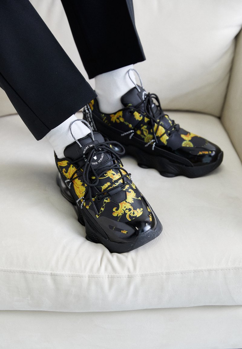 scarpe a calzino versace