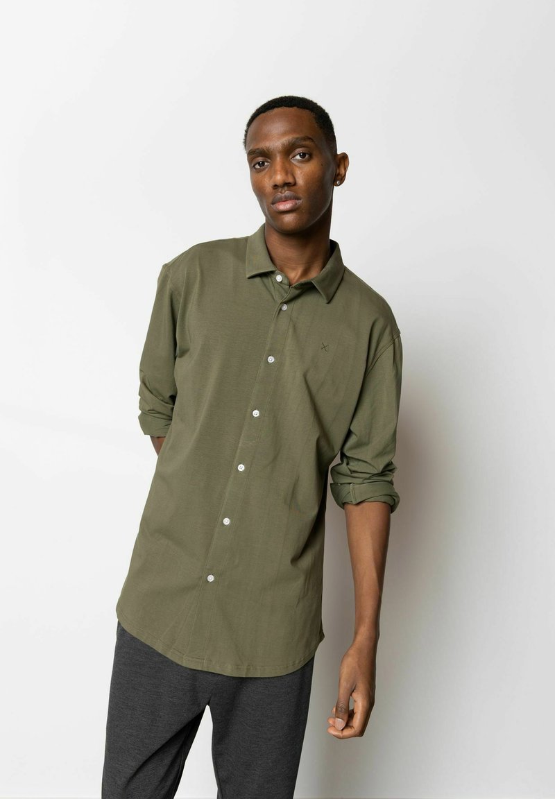 Clean Cut Copenhagen STRETCH - Chemise classique - army