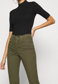 Levi's® Tygbyxor - khaki
