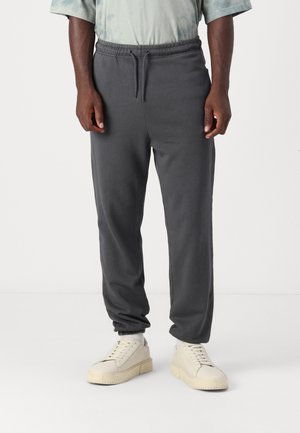 Jack & Jones JPSTKARL JJCHARGE FADED PANTS - Pantaloni sportivi - castlerock