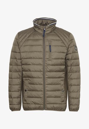 Oliivroheline isoleeritud jakk horisontaalse tikandi mustriga, kõrge kraega, tõmblukuga rinnatasku ja külgtaskud nööpidega. Pehme tekstuur, hästi sobiv lõige.