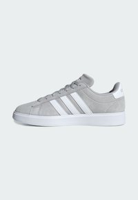 adidas Sportswear GRAND COURT 2.0 - Zapatillas de tenis para tierra batida - grey two cloud white grey two