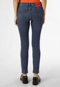 HUGO Vaqueros pitillo - medium stone