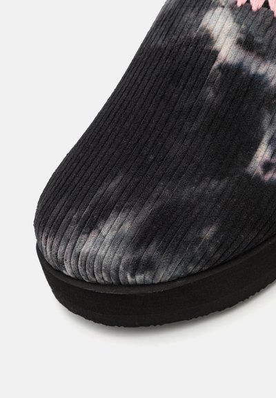 ARIZONA LOVE BOWIE - Pantofole - black