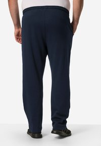 Men Plus ELASTIKBUND - Jogginghose - navy blue