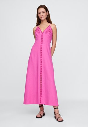 HALTER EMBRO MAXI - Jurk - phoebe pink
