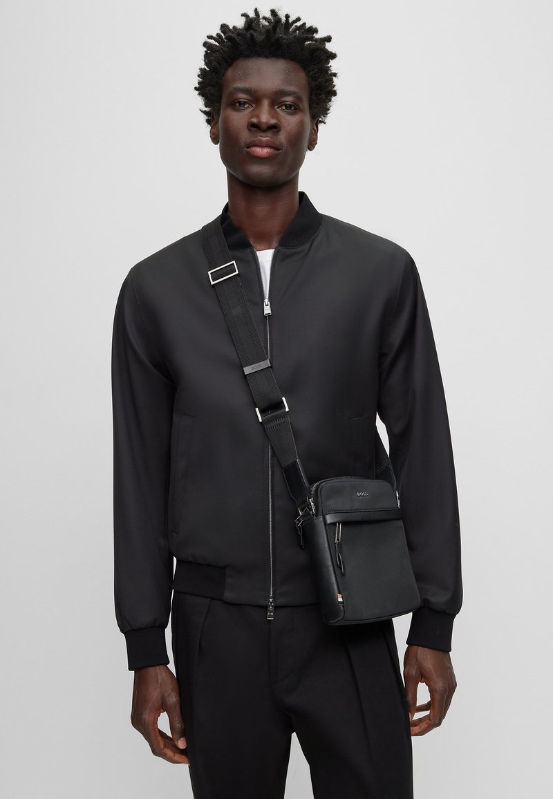 BOSS HIGHWAY ZIP - Rankinė per petį - black