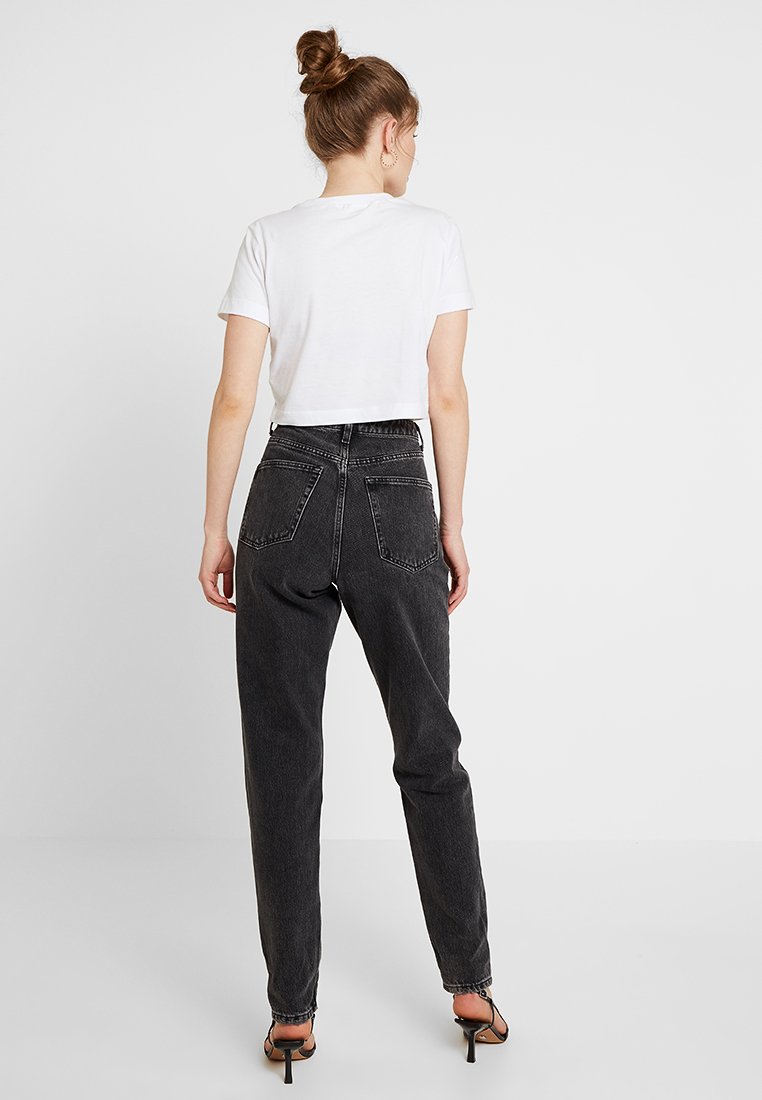Topshop MOM NEW - Relaxed fit jeans - wash black/black denim - Zalando.ie