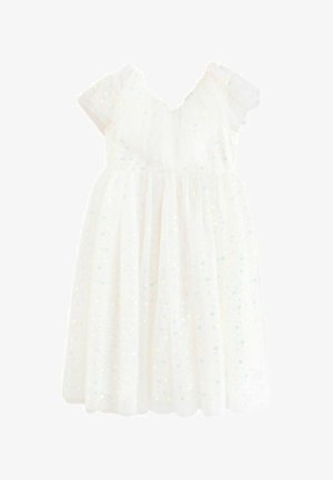 Bijela haljina s kratkim, naboranim rukavima i V-izrezom. Ima teksturirani materijal sa raspršenim iridescentnim točkicama po cijeloj površini.