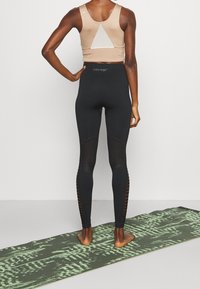 Hunkemöller Punčochy - black