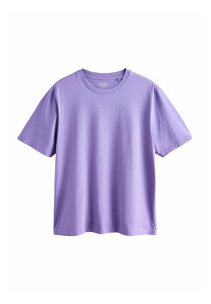 Maglietta di cotone lavanda a maniche corte con scollo rotondo, etichettata taglia media, mostrata su sfondo bianco.