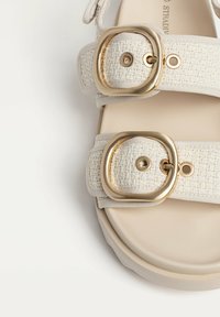 Thumbnail Image 7