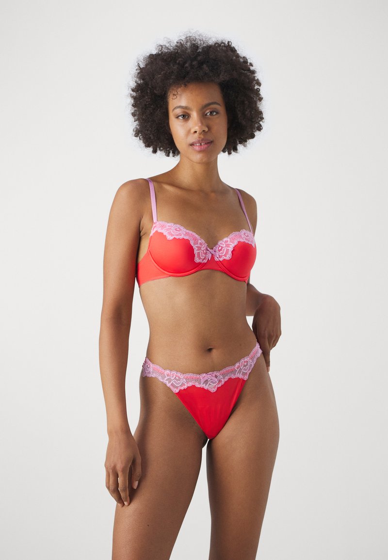 Hunkemöller Push-up BH rood Hunkemöller Push-up BH rood