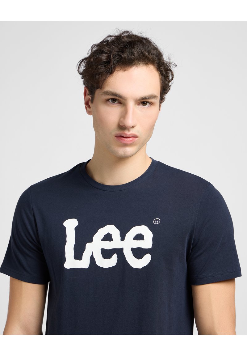 DESIGN - T-shirt Décontracté Coupe Carrée Avec Bords Contrastants Bleu Marine Et Gris