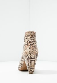 Bruno Premi Botines bajos - brown