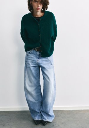 PULL&BEAR, SOFT KNIT - CARDIGAN - Cardigan - dark green