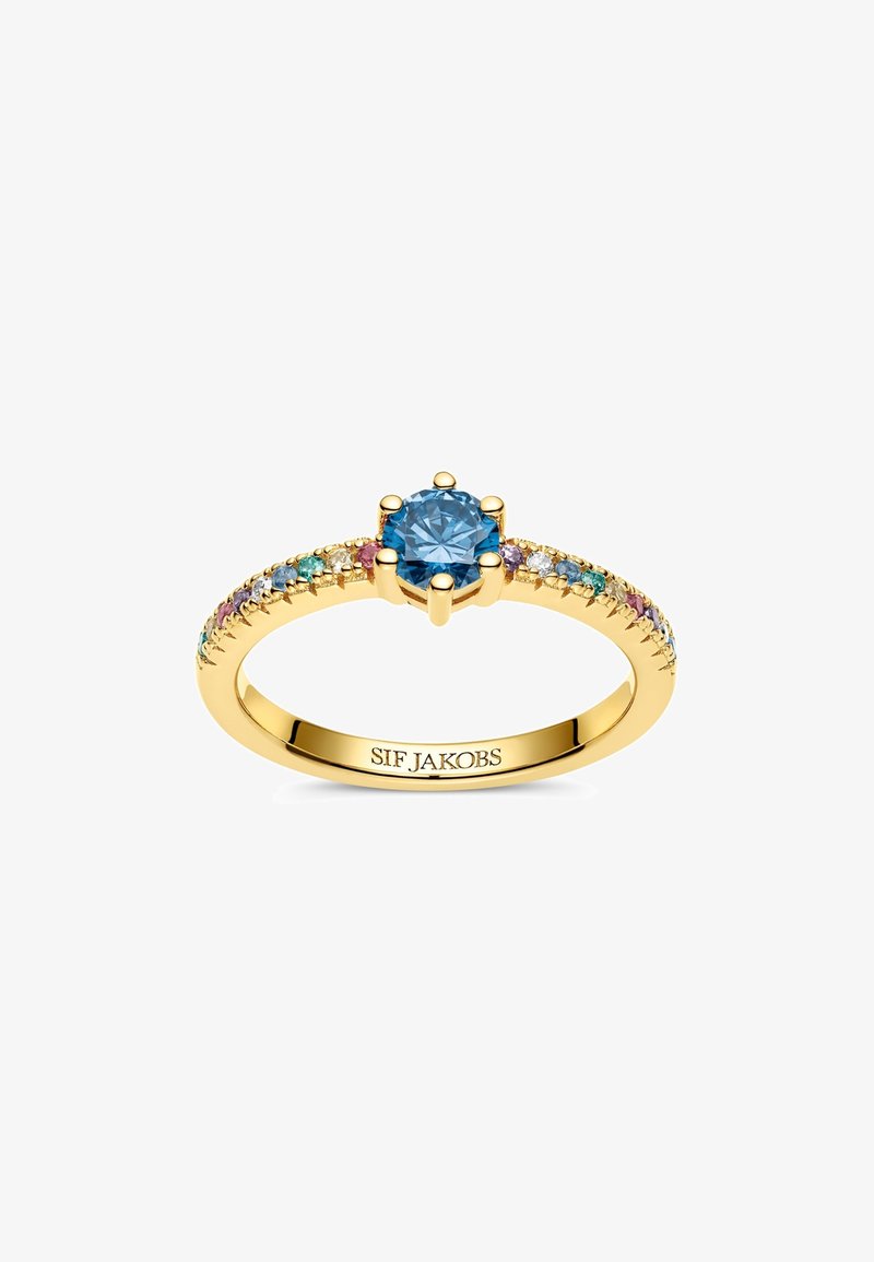 Anello d'oro con una pietra centrale blu, circondata da gemme multicolori lungo la fascia. Incisione "SIF JAKOBS" all'interno.