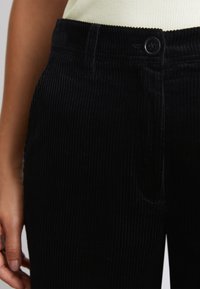 Marc O'Polo PANTS STRAIGHT LEG CROPPED LENGTH WELT POCKET - Kelnės - black