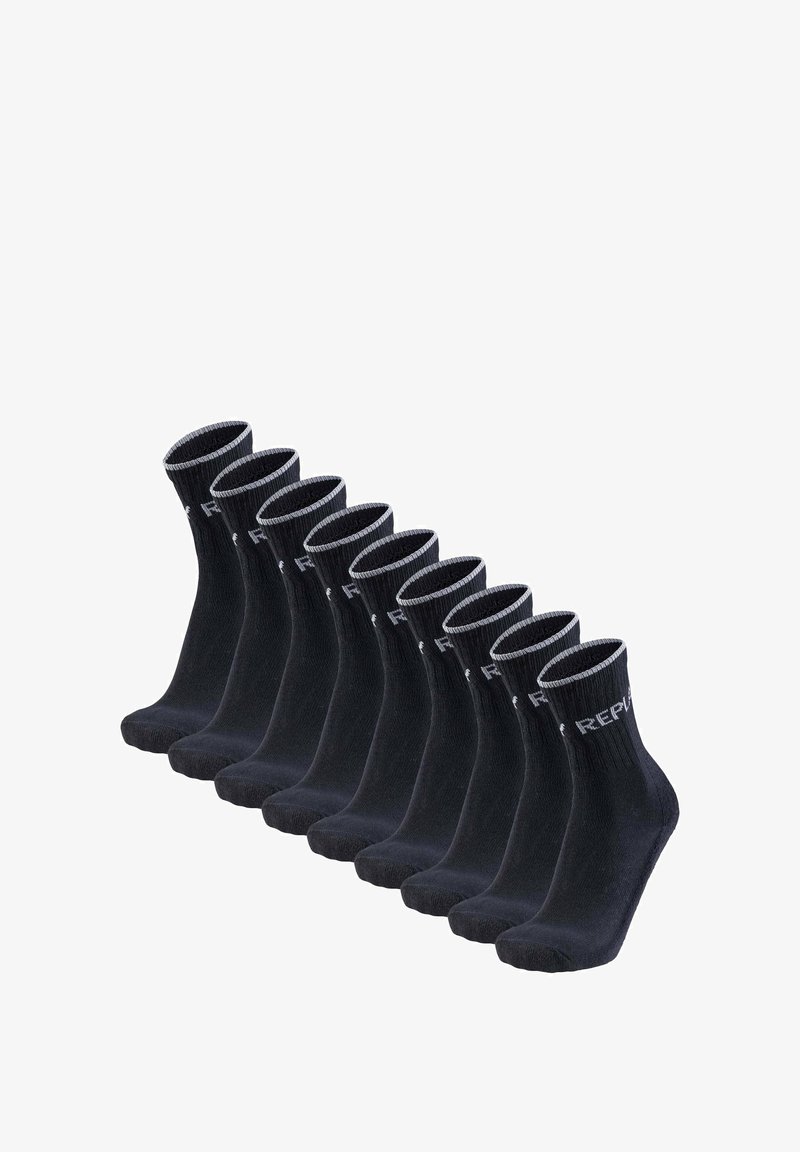 Chaussettes en coton noires, ensemble de dix, avec une bordure côtelée et des détails de logo en gris. Hauteur mi-mollet, texture lisse et bout arrondi.