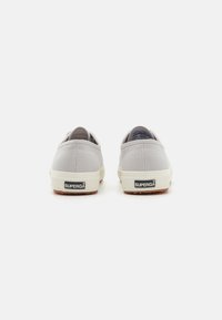Superga COTU CLASSIC UNISEX - Sportcipő - grey silver/favorio