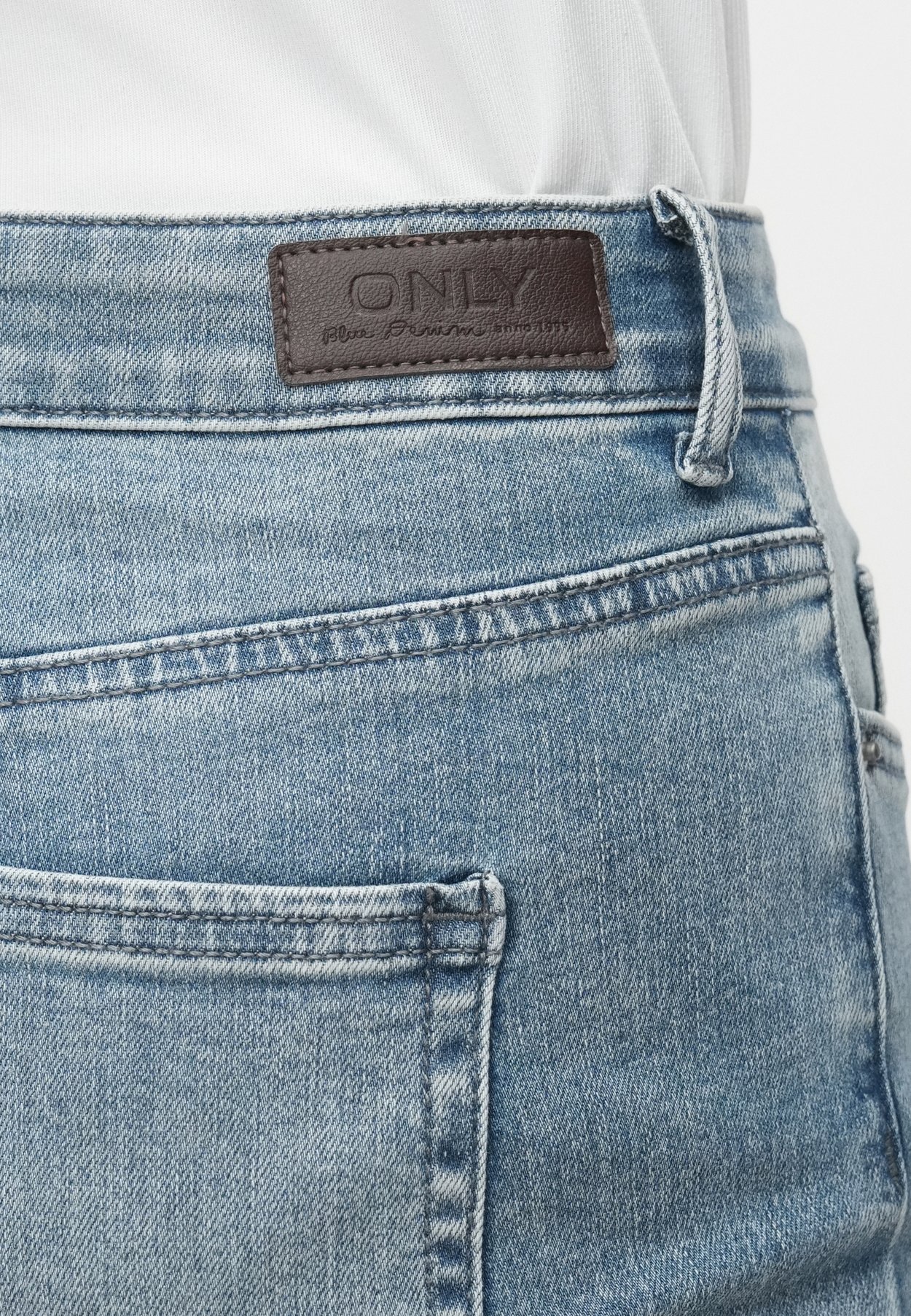 Flared fit ONLBLUSH Mid waist