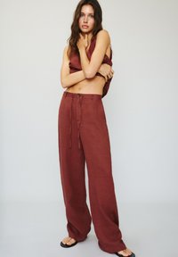 PULL&BEAR JOGGERS - Broek - copper