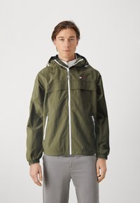 Tommy Jeans - CHICAGO  - Vindjacka - drab olive green Miniatyrbild 1