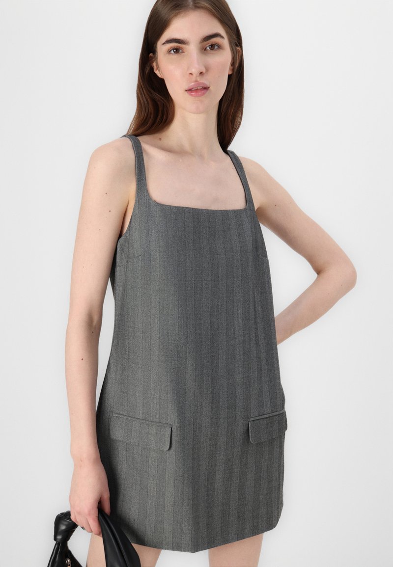 Abercrombie & Fitch SHIFT TAILORED MINI DRESS - Shift dress -  charcoal/light grey - Zalando.ie