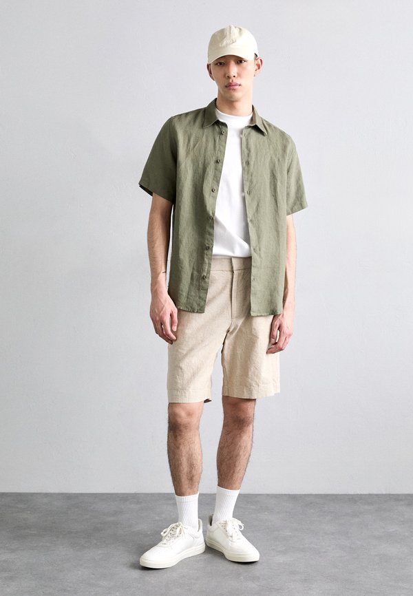 ENZO - Shirt - capers2