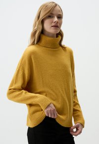 Jimmy Key TURTLENECK  - Pullover - yellow