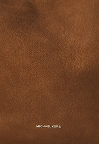 MICHAEL Michael Kors NOLITA - Shopping bag - dark caramel