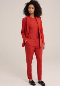 WE Fashion Chino stiliaus kelnės - red