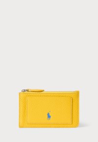 Seleccionado, canary yellow