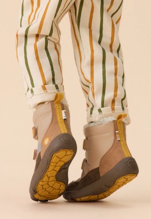 Affenzahn, UNISEX - Winter boots - beige