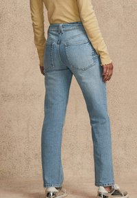Next COMFORT STRETCH TALL - REGULAR FIT - Jean droit - mid blue