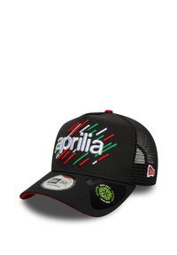 Cappello nero con rete posteriore regolabile, dotato di logo "aprilia" bianco e strisce colorate in rosso, bianco e verde sul davanti.