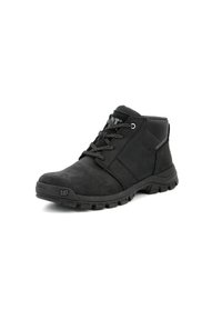 Botines de ante negro con suelas de goma, con un diseño de cordones y una sutil marca. Textura suave con un collar acolchado.