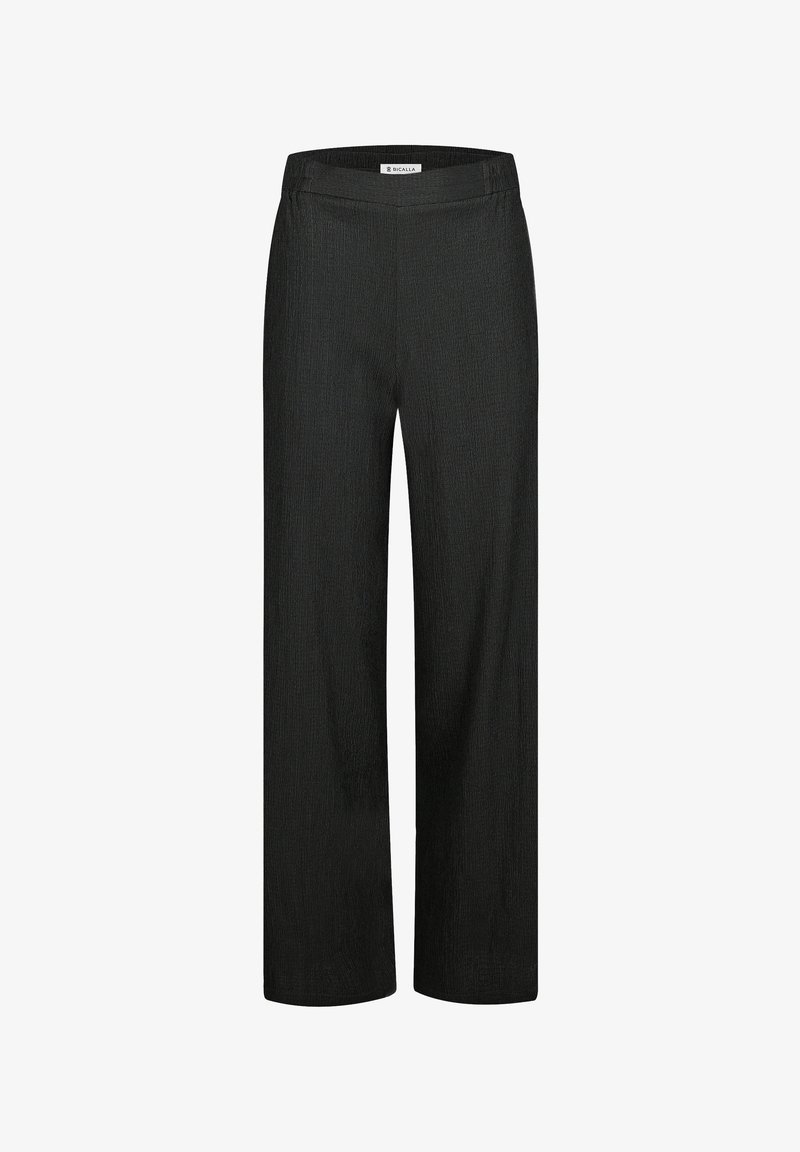 Schwarze weit geschnittene Hose aus strukturiertem Stoff, mit einem glatten Bund und ohne sichtbare Verschlüsse oder Taschen.