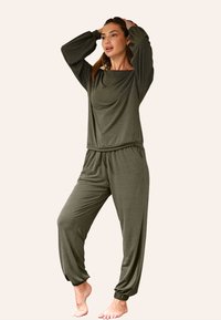 Cupshe COZY SET FOR ULTIMATE RELAXATION - Pigiama - olive