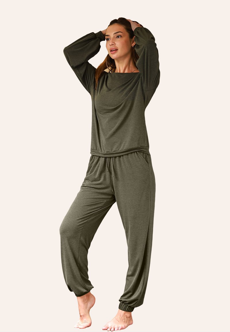 Cupshe COZY SET FOR ULTIMATE RELAXATION - Pigiama - olive