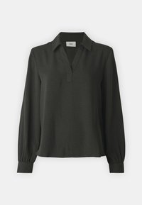 Haut à manches longues, vert foncé en tissu léger. Présente un décolleté en V, une coupe décontractée et des poignets élastiqués. Texture lisse avec un éclat subtil.