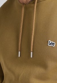 Lee Felpa con cappuccio - light brown