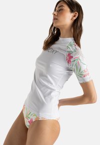 Roxy SEA BLOOM IN FULL MOON - Bikini top - white