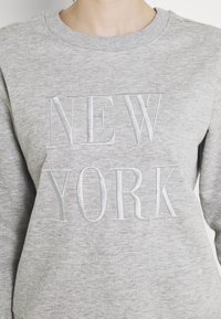 JDY JDYPARIS EMB NOOS - Camisola - light grey