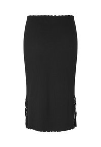 Jupe noire ajustée en tissu côtelé avec un ourlet festonné et des fentes latérales accentuées par des coutures blanches. Design simple et épuré.