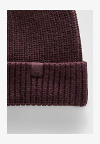 Wybrany, goodnight plum