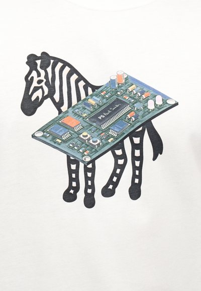 Άλογο ζέβρα με ασπρόμαυρες ρίγες και μεσαίο τμήμα που αντικαθίσταται από ένα λεπτομερές ηλεκτρονικό κύκλωμα, σε λευκό φόντο.