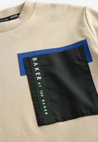 Baker by Ted Baker HEAVYWEIGHT POCKET - REGULAR FIT - Camiseta de manga larga - stone