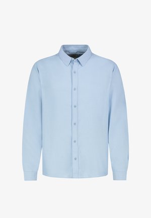 Hellblaues, langärmliges Hemd mit Kragen, vorderer Knopfleiste und geknöpften Manschetten, vor weißem Hintergrund präsentiert.